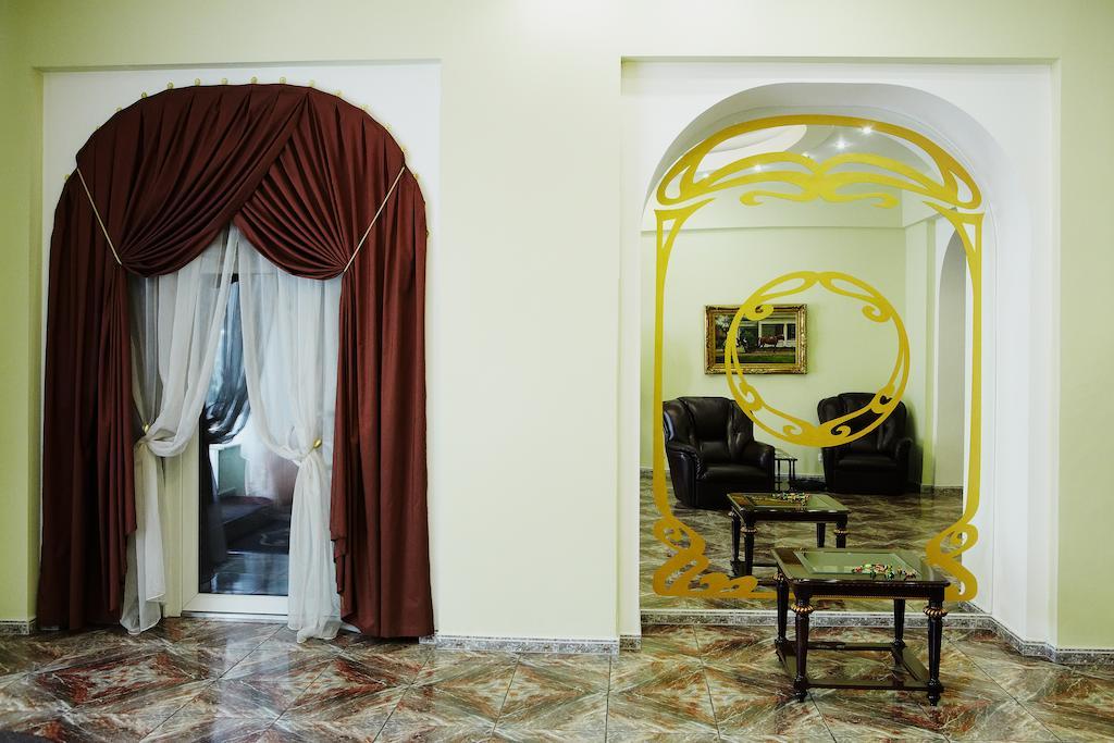 Astoria Hotel Dnipro Bagian luar foto
